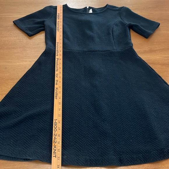 Loft Black Fit & Flare Cotton Knit Dress, Short Sleeves, Zipper Back, Size 8 - Picture 8 of 14